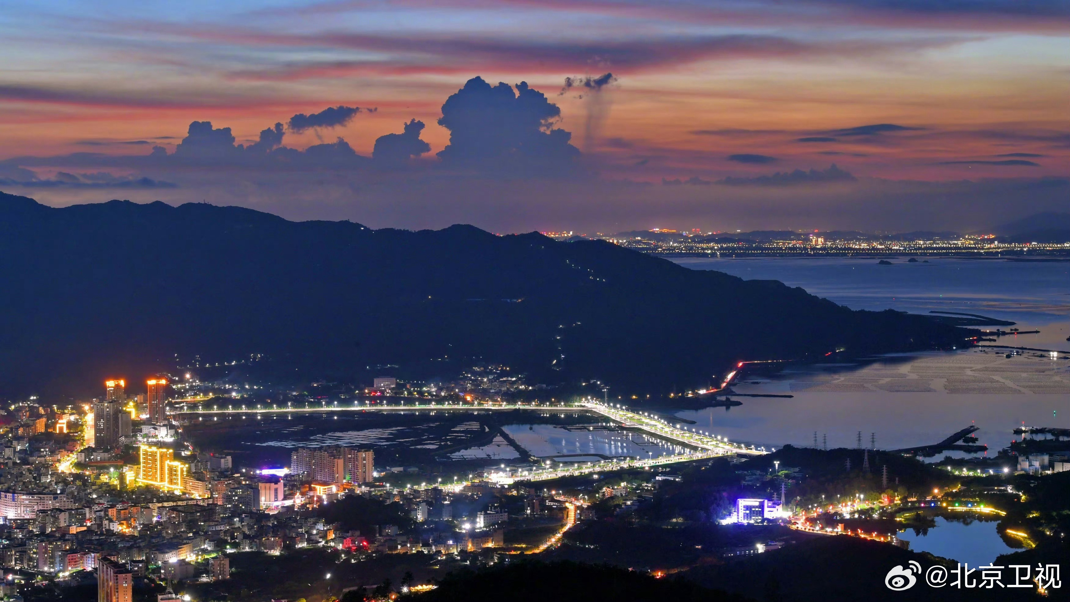 广东，改革开放先锋，繁荣发展前沿阵地
