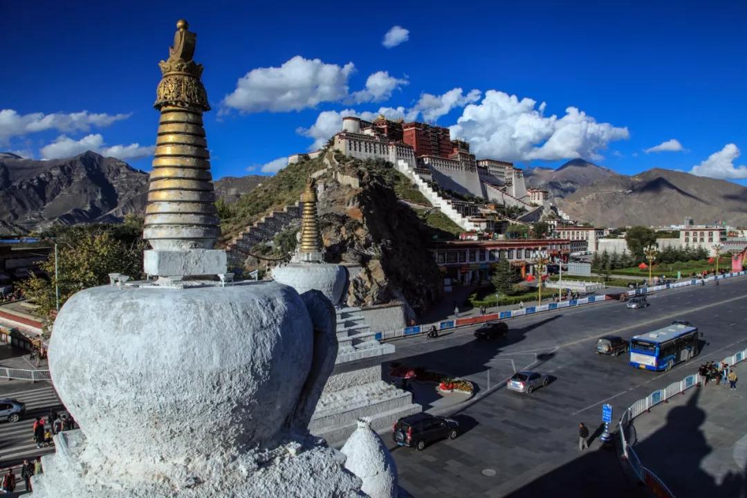 探寻西藏神秘魅力——播音稿